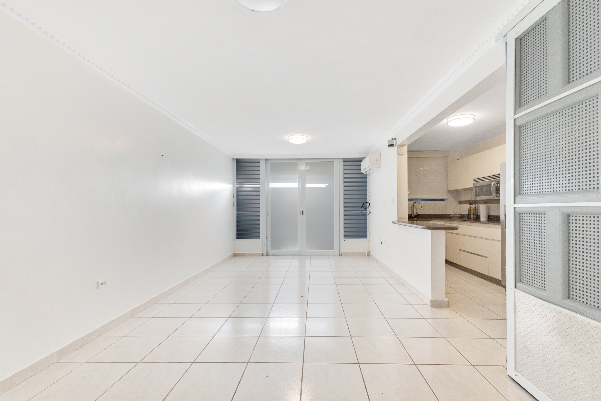 Valles de Torrimar Guaynabo 00966 PR