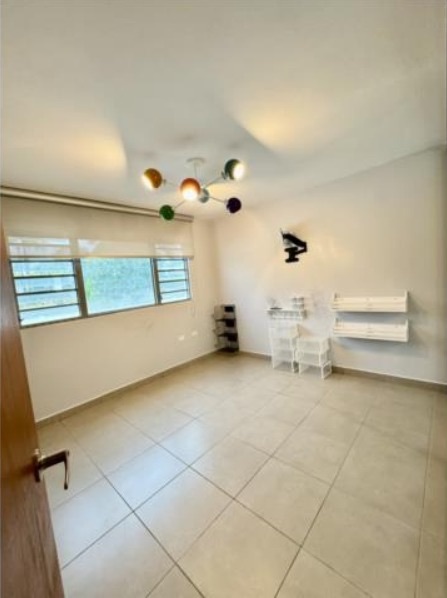 Urb Finca Elena, Guaynabo - 10