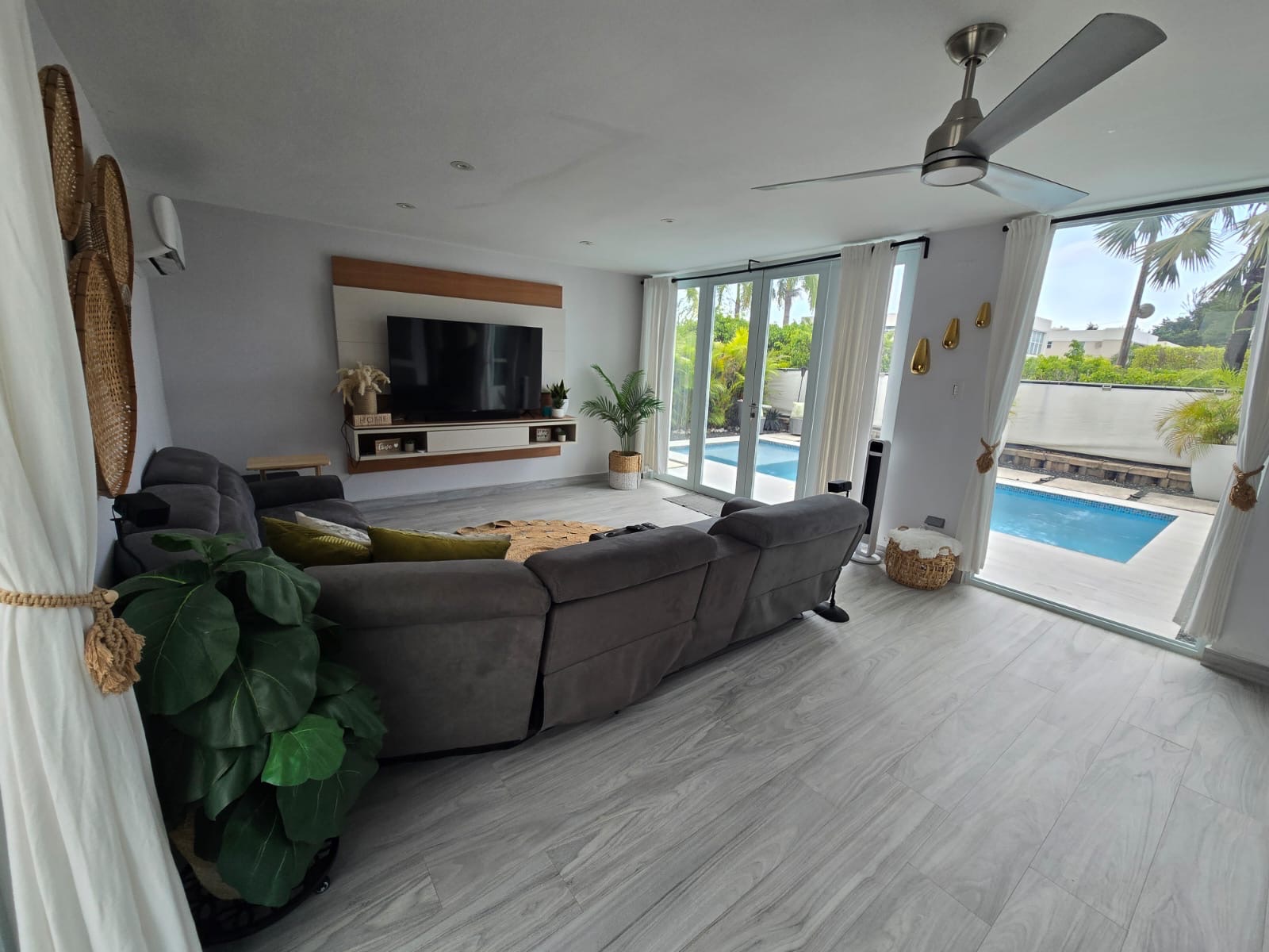 Urb Brisas de Montecasino , Toa Alta - 3