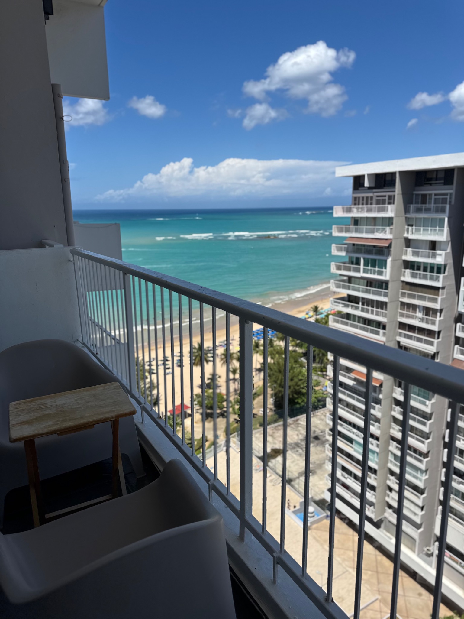 Condominio Coral Beach Carolina 00979 PR