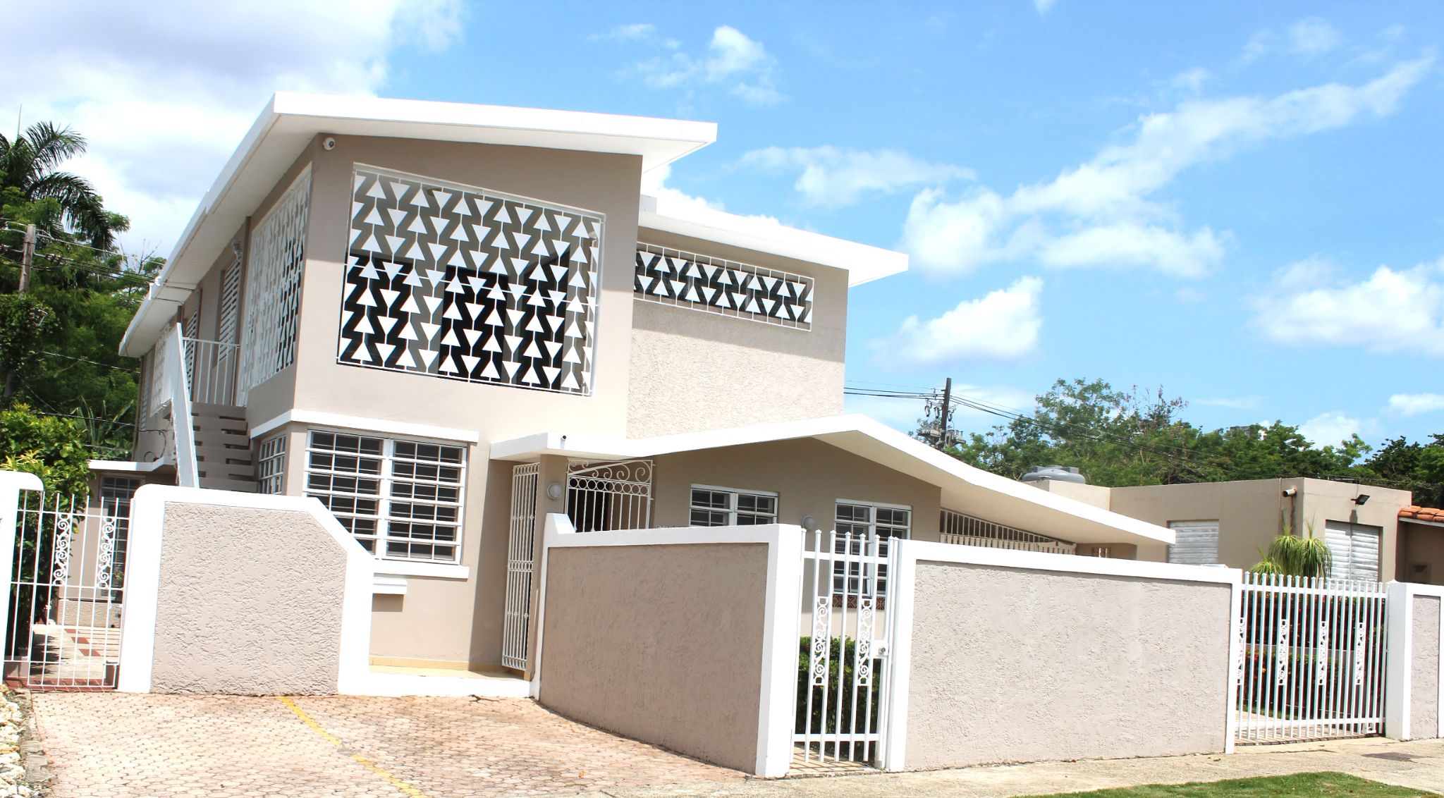 Urb Villa Nevarez, Calle 8 #1023 San Juan PR 00927, San Juan - 4