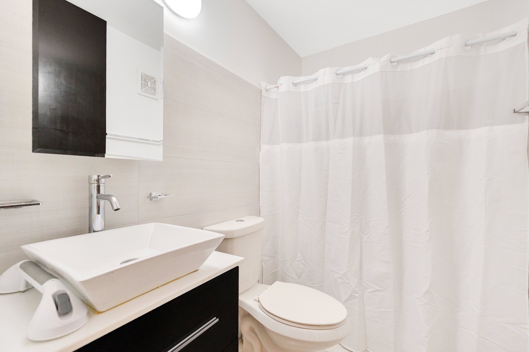 Valles de Torrimar Guaynabo 00966 PR