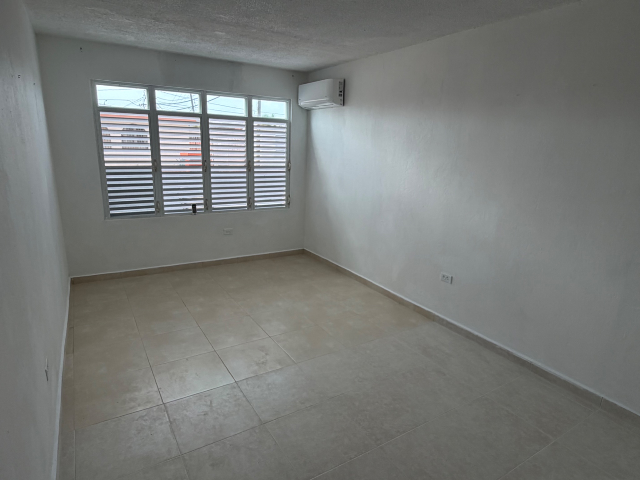 Condado Moderno, Caguas - 18