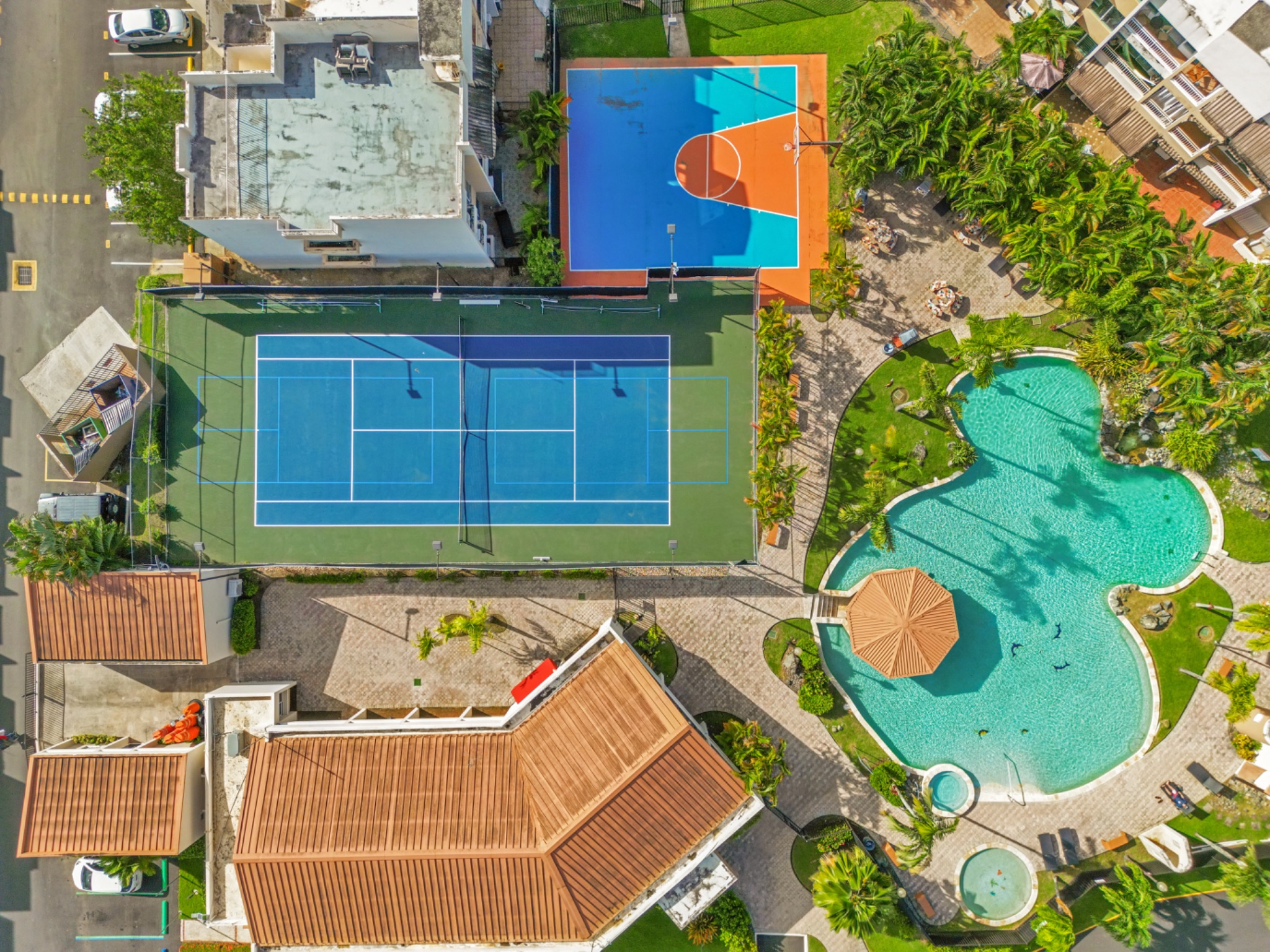 Valles de Torrimar Guaynabo 00966 PR