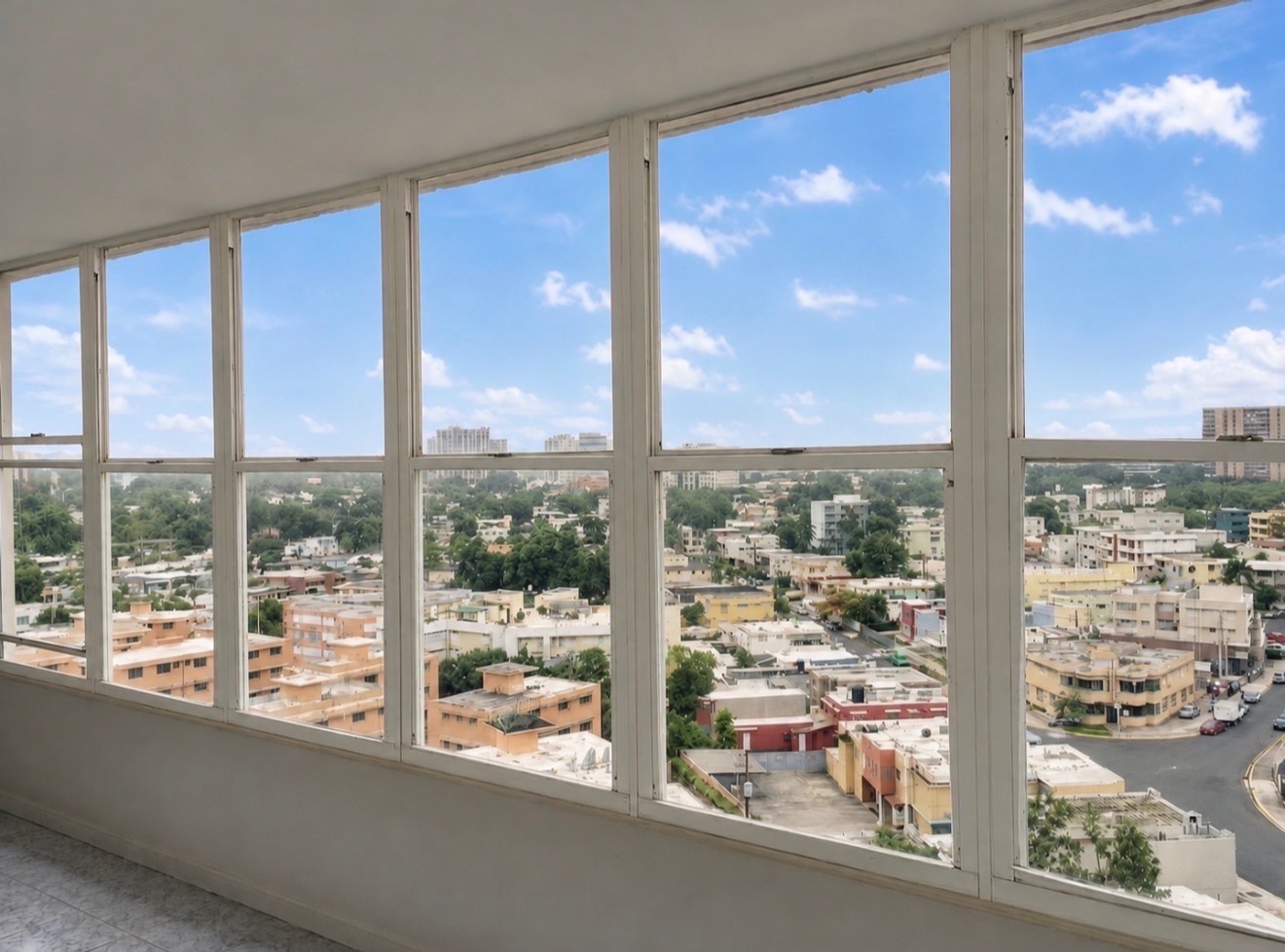 1002 Av. Luis Muñoz Rivera, San Juan - 8