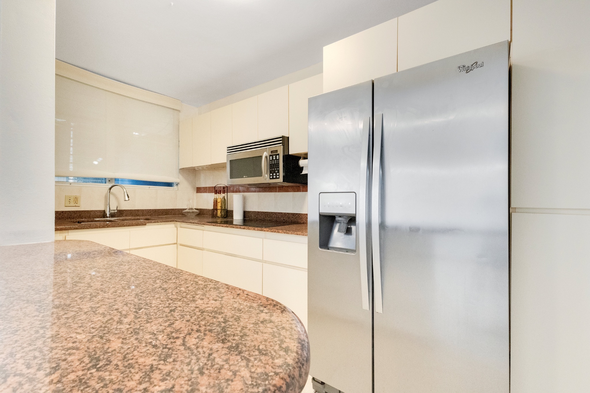 Valles de Torrimar Guaynabo 00966 PR