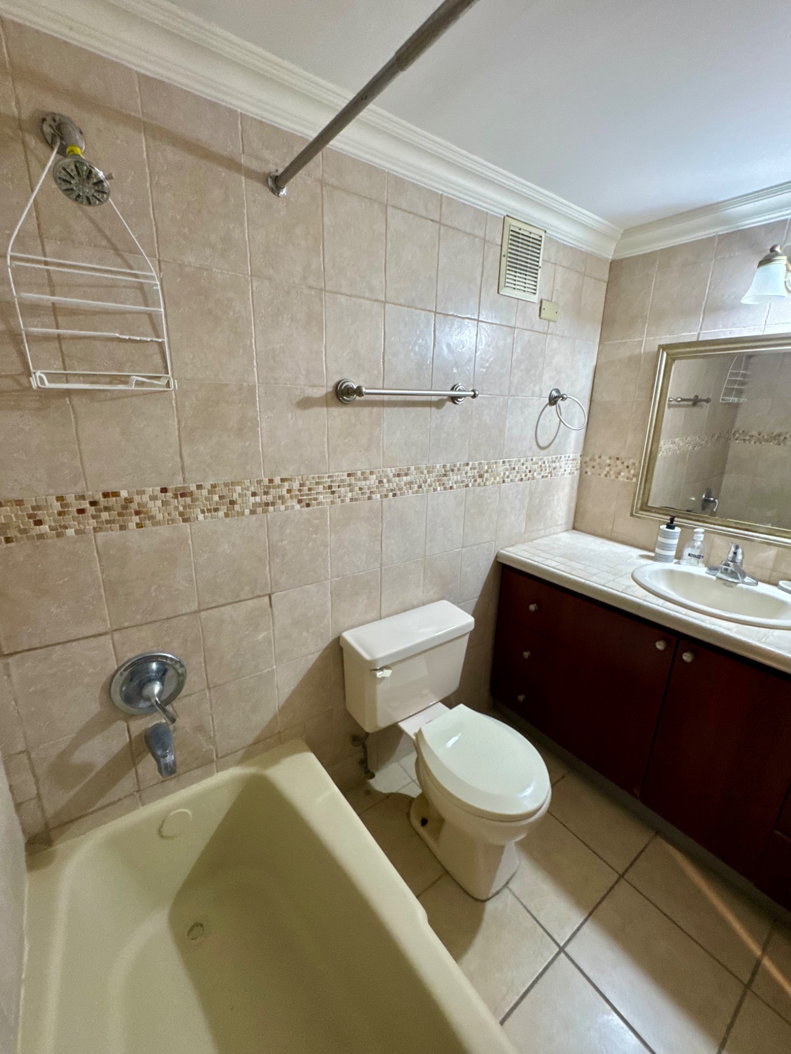 Condominio Coral Beach Carolina 00979 PR