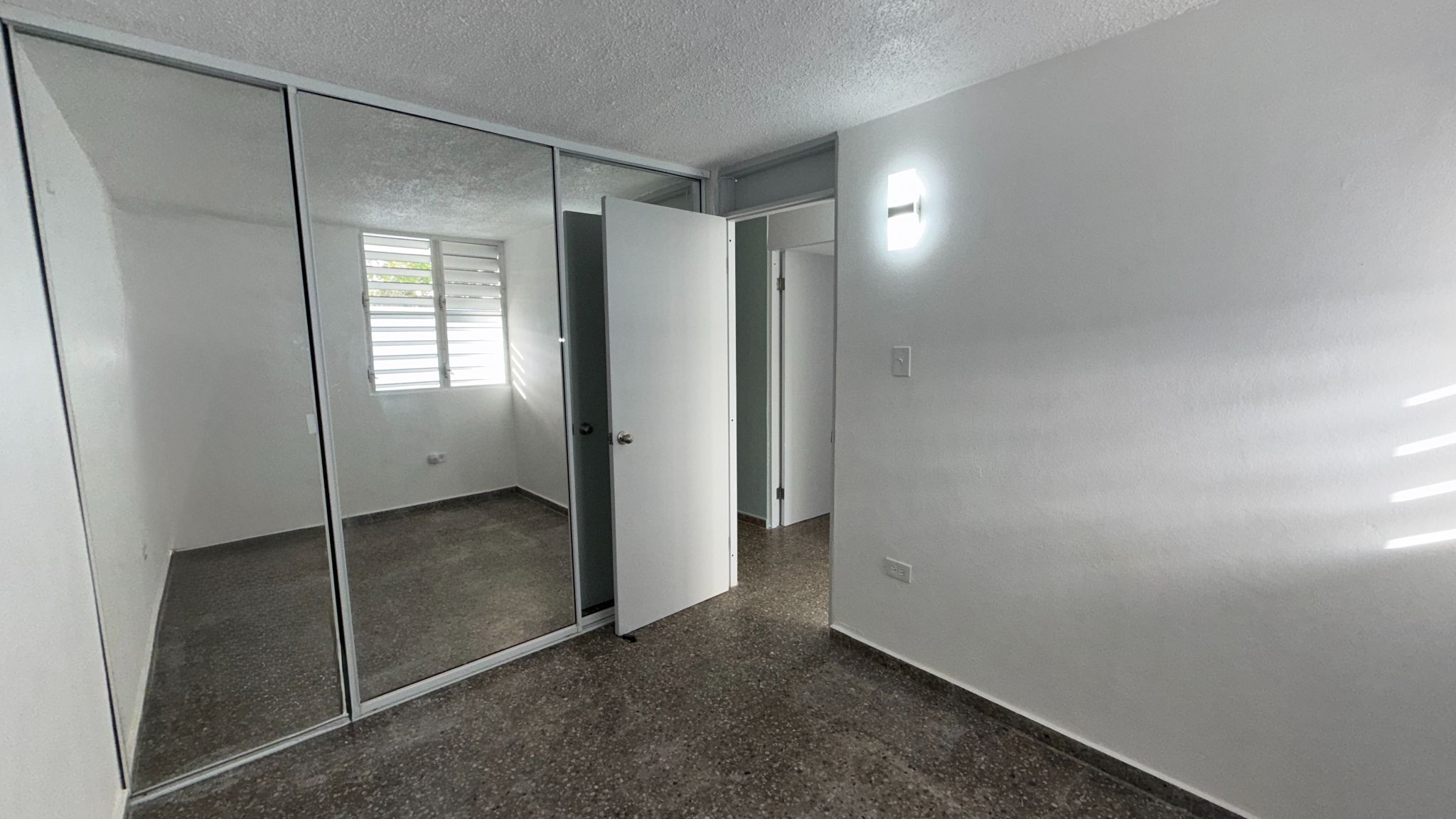 Urb. Riverview Calle 37 ZJ-12, Bayamón - 9