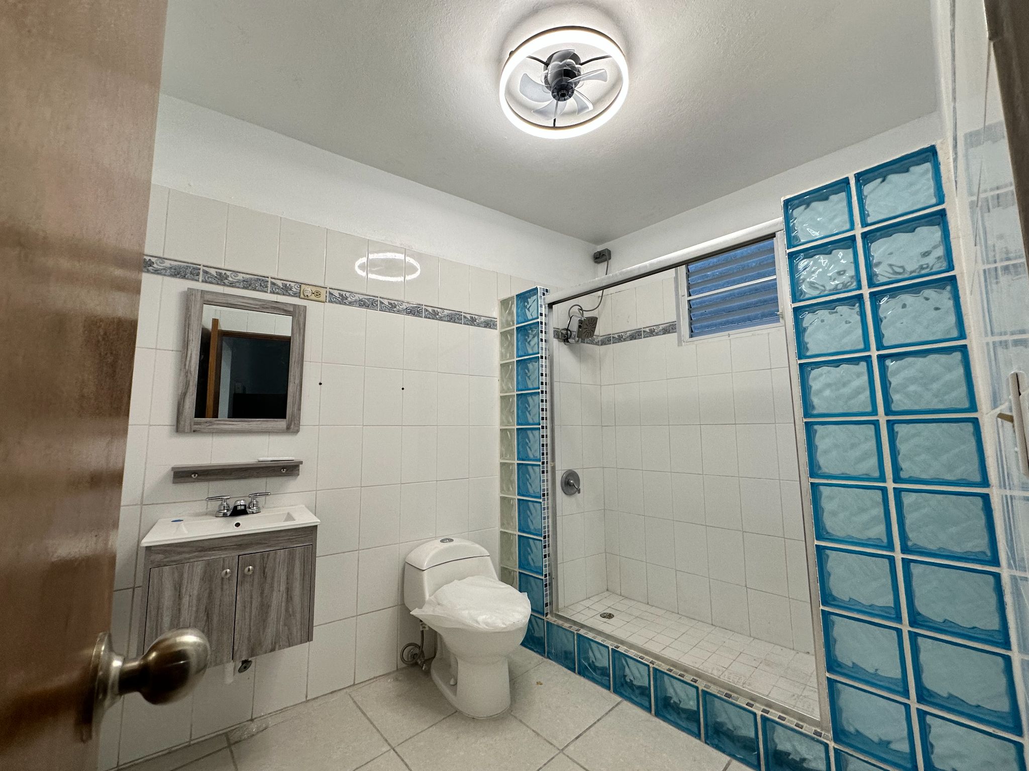 Calle Los Llanos, Guaynabo - 2