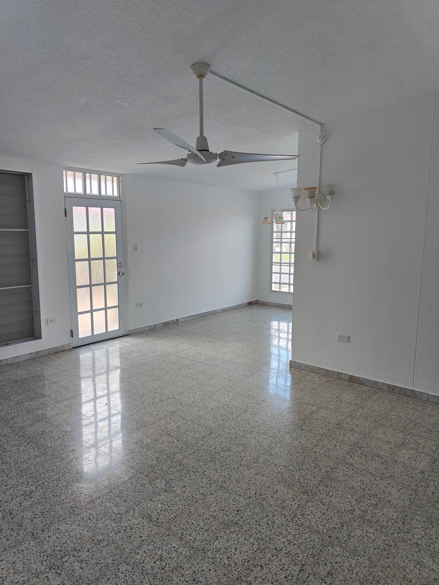 Urb Buenaventura, Calle Gardenia 4043, Mayagüez - 7