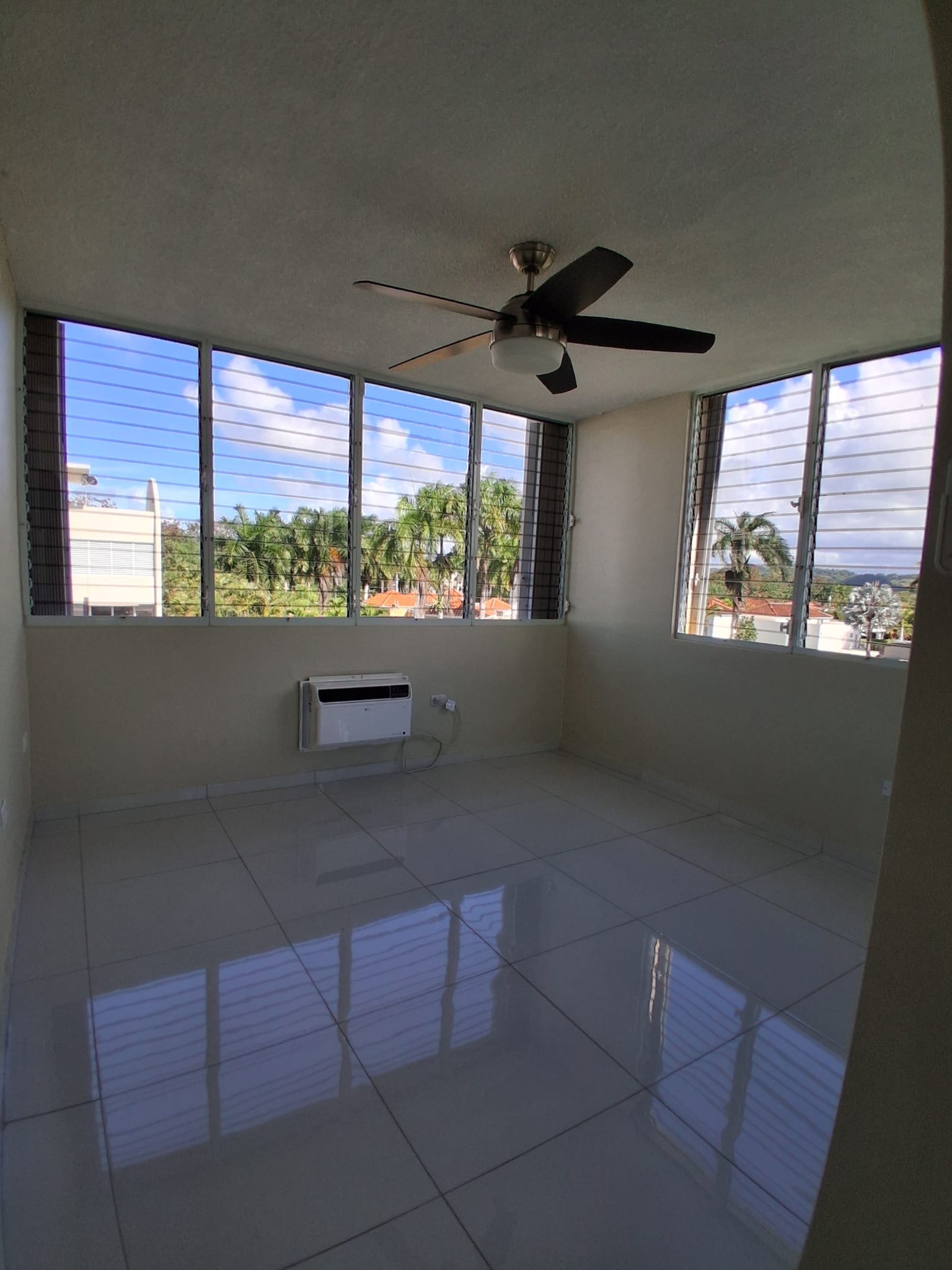 Condominio gold villas Vega Alta 00692 PR