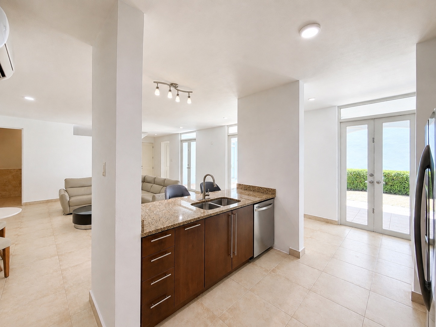 Urb. Treasure point calle coraline #13, Vega Alta - 10