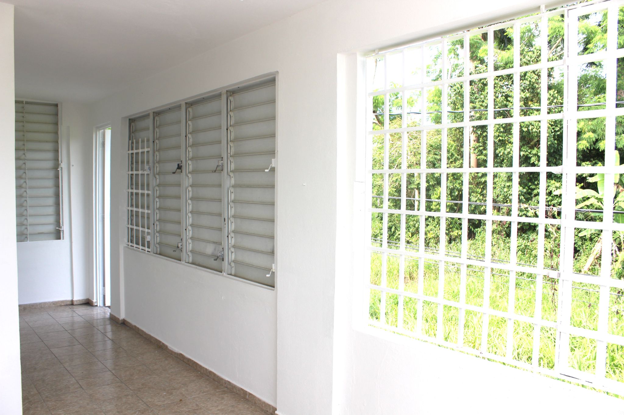 Urb Villa Nevarez, Calle 8 #1023 San Juan PR 00927, San Juan - 25