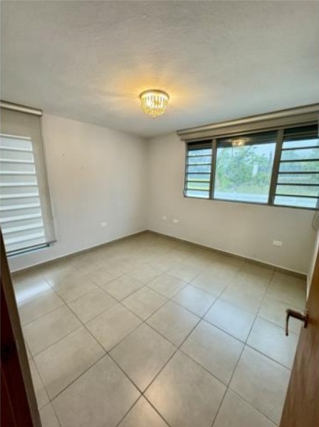 Urb Finca Elena, Guaynabo - 14