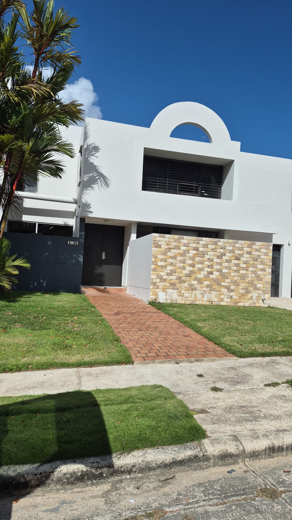 Calle 4 A20, Caguas - 7