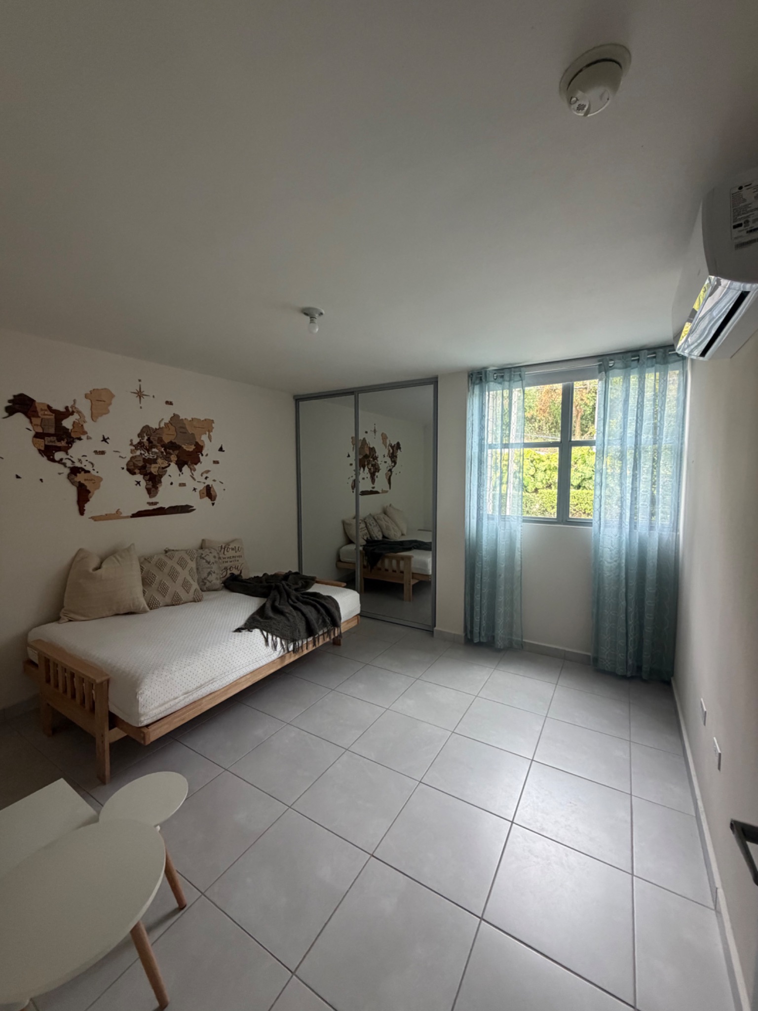 Ave alemanda, Guaynabo - 2