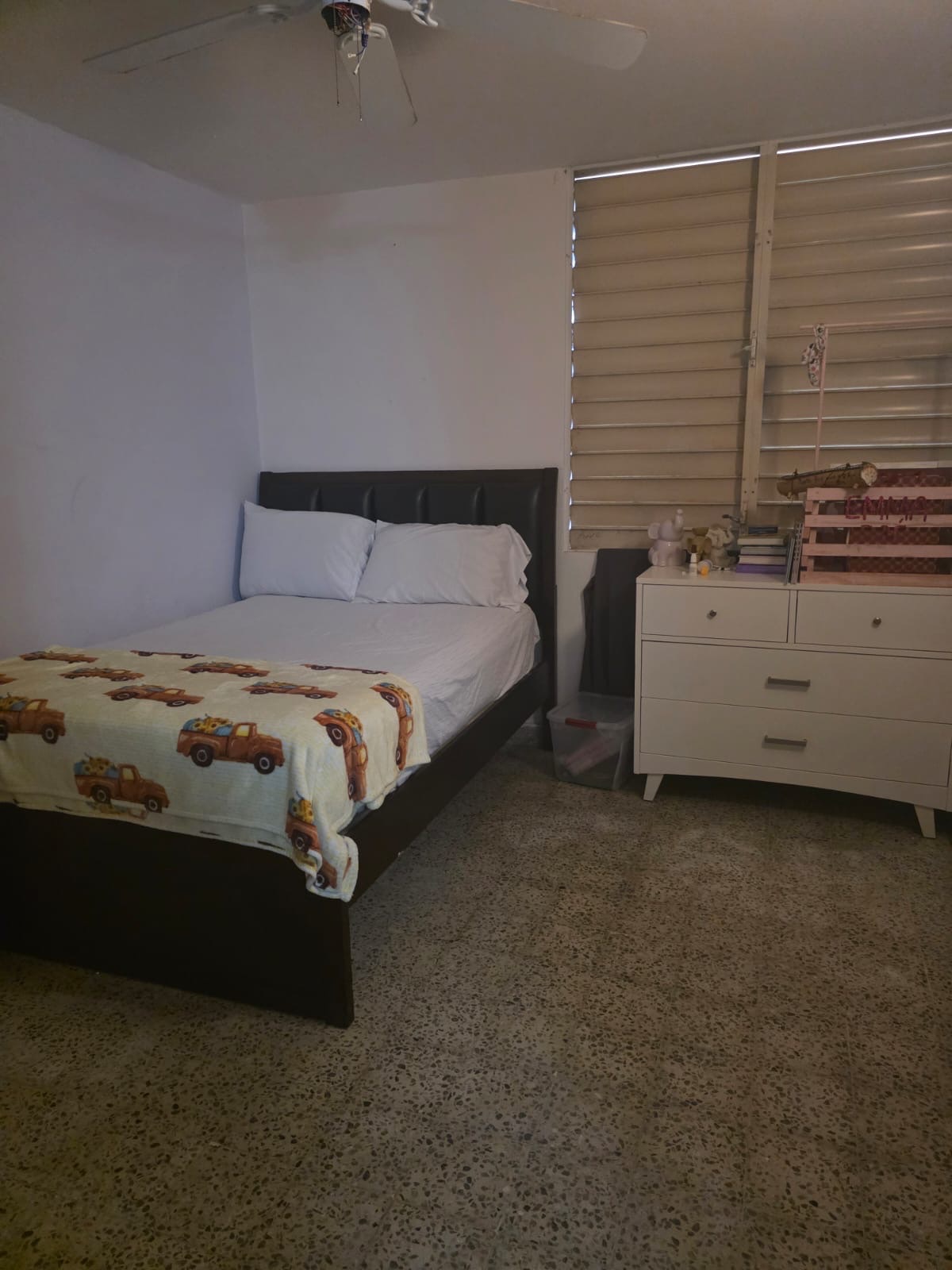 Urb. Ext. El Verde calle Neptuno #68, Caguas, PR 00725, Caguas - 2