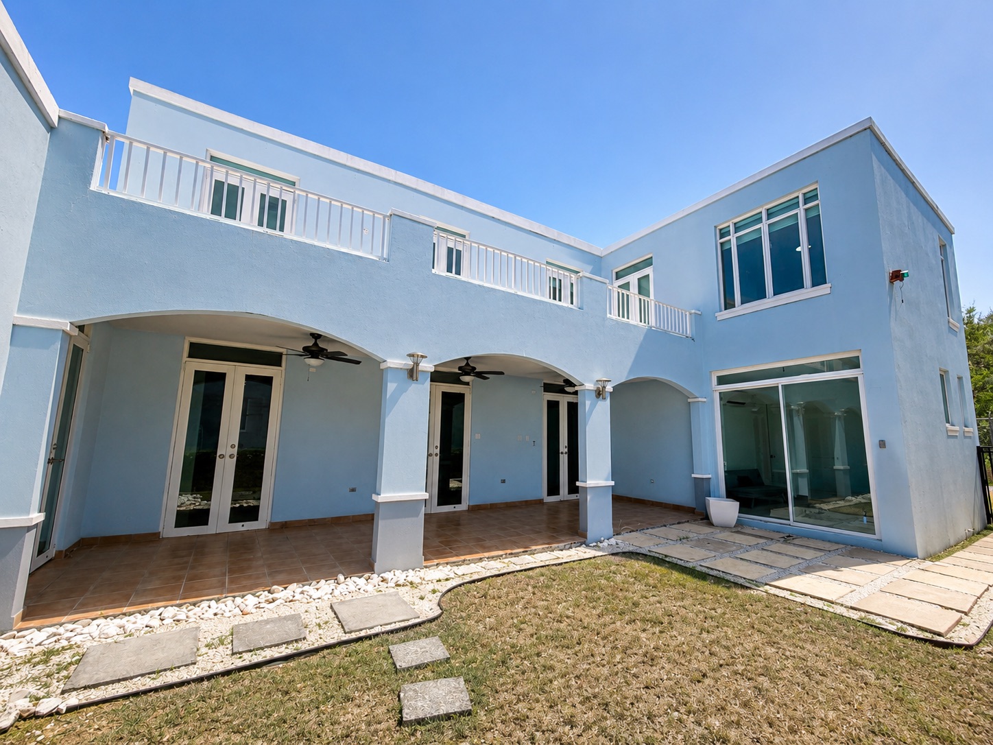 Urb. Treasure point calle coraline #13, Vega Alta - 15
