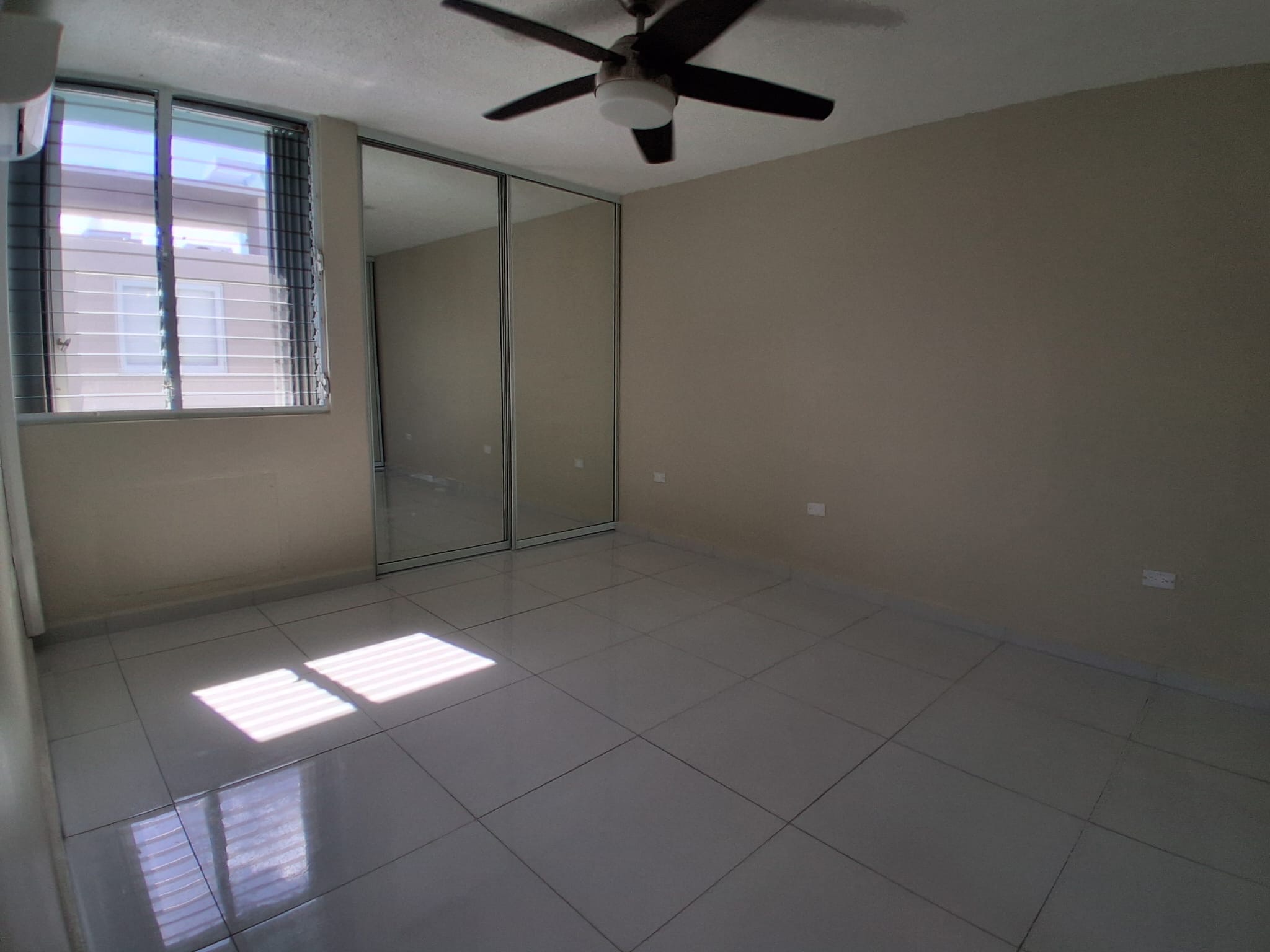 Condominio gold villas Vega Alta 00692 PR