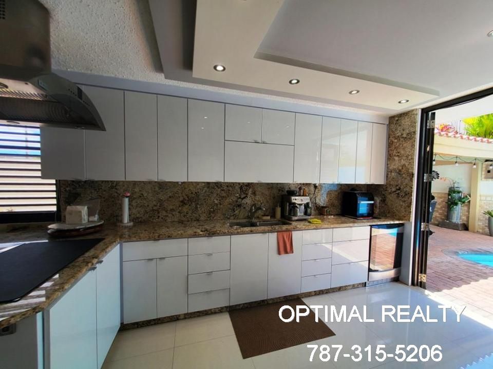 Calle Felipe I, Guaynabo - 6