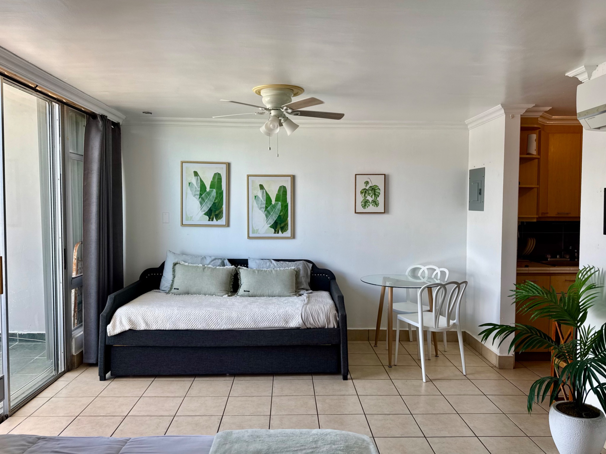 Condominio Coral Beach Carolina 00979 PR