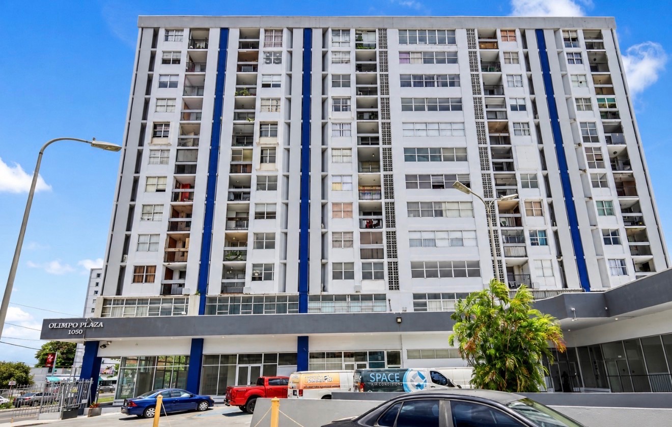 1002 Av. Luis Muñoz Rivera, San Juan - 9