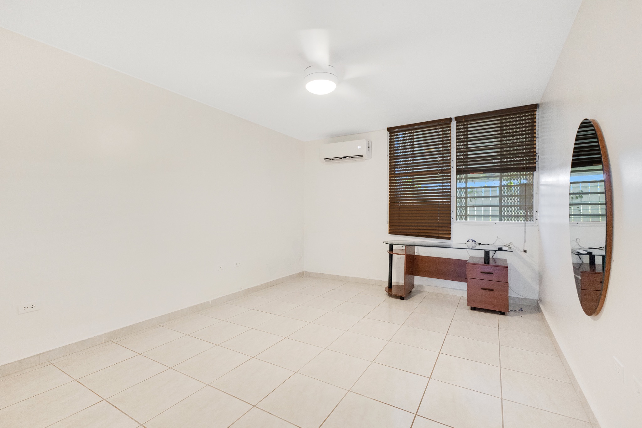 Valles de Torrimar Guaynabo 00966 PR
