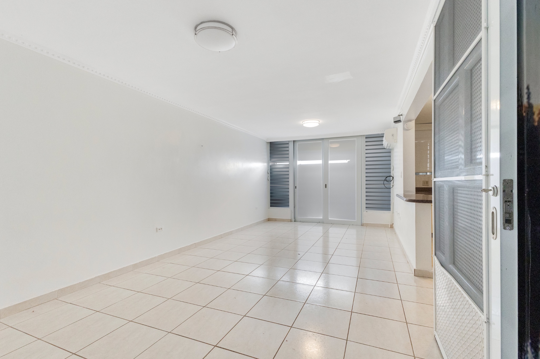 Valles de Torrimar Guaynabo 00966 PR