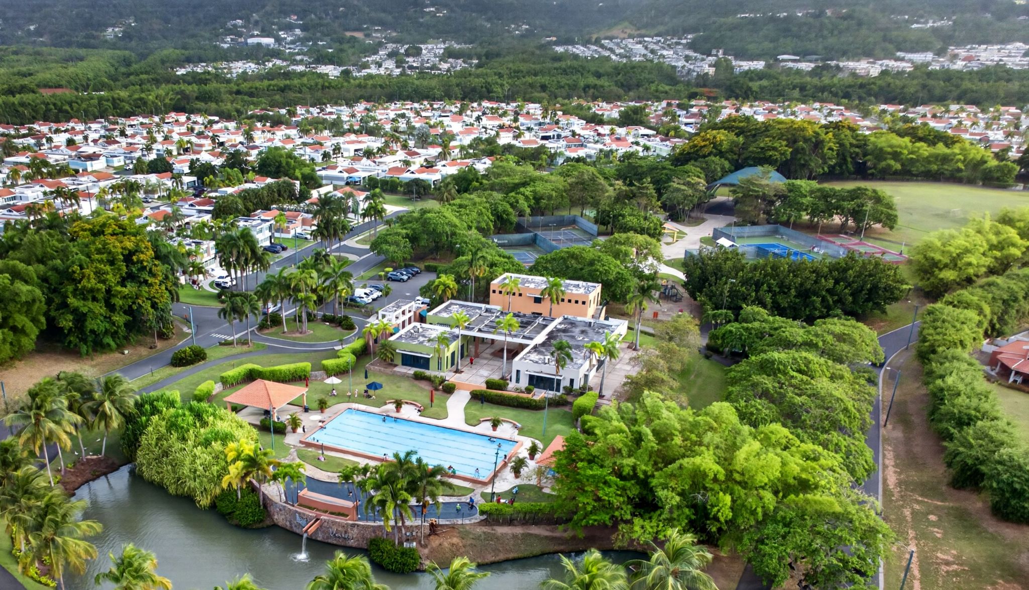 Urb. Veredas 464 Camino de las Amapolas, Gurabo PR 00778, Gurabo - 18