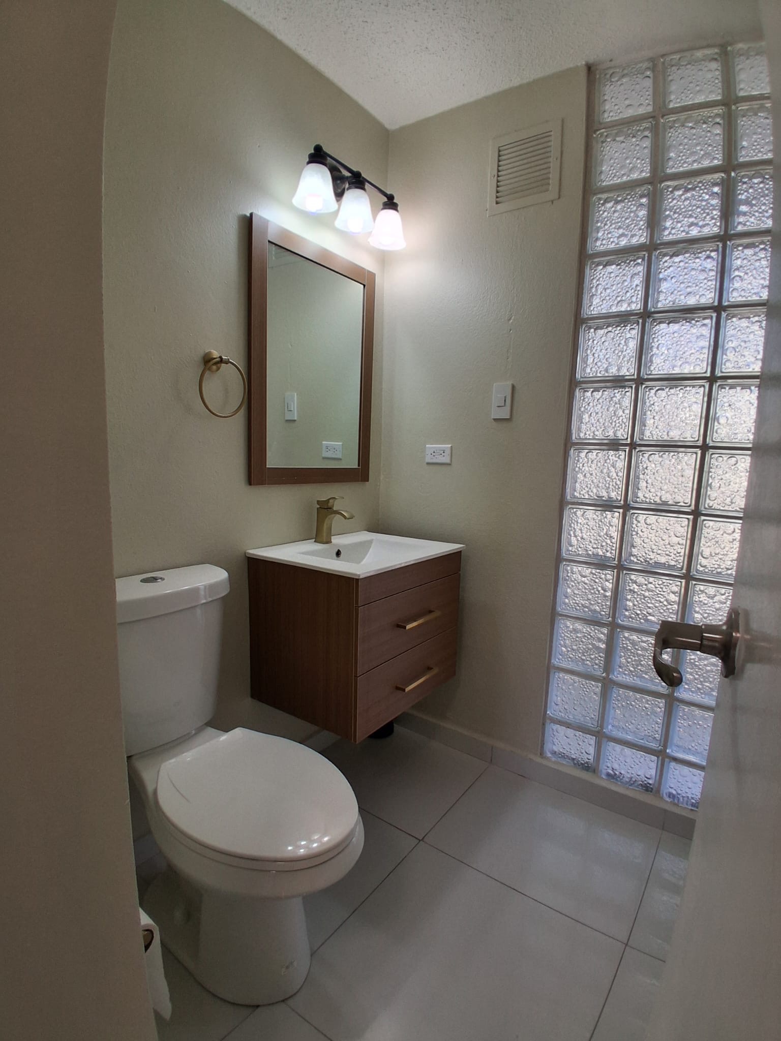 Condominio gold villas Vega Alta 00692 PR
