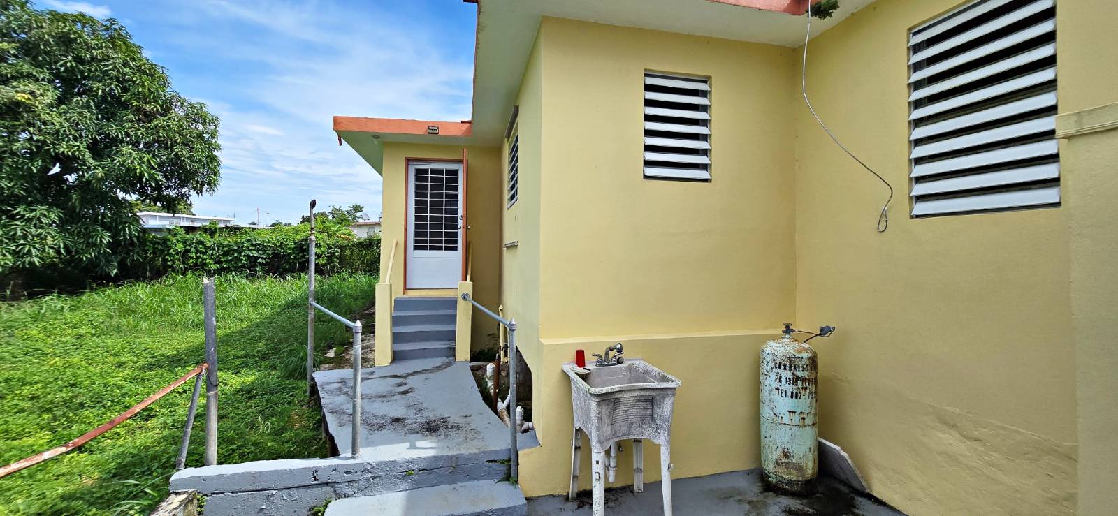 8044, Calle Karite, Aguadilla - 27