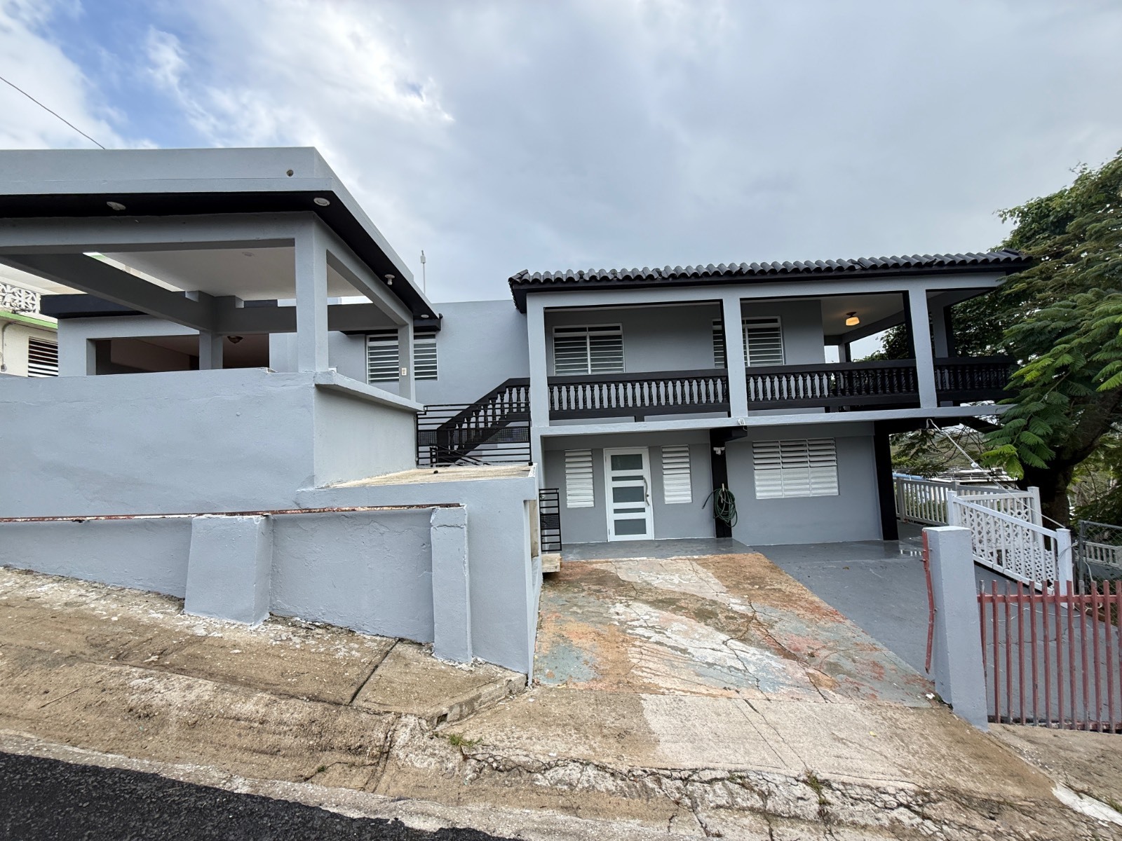 232, 232, Comunidad Guayanes, Yabucoa - 1