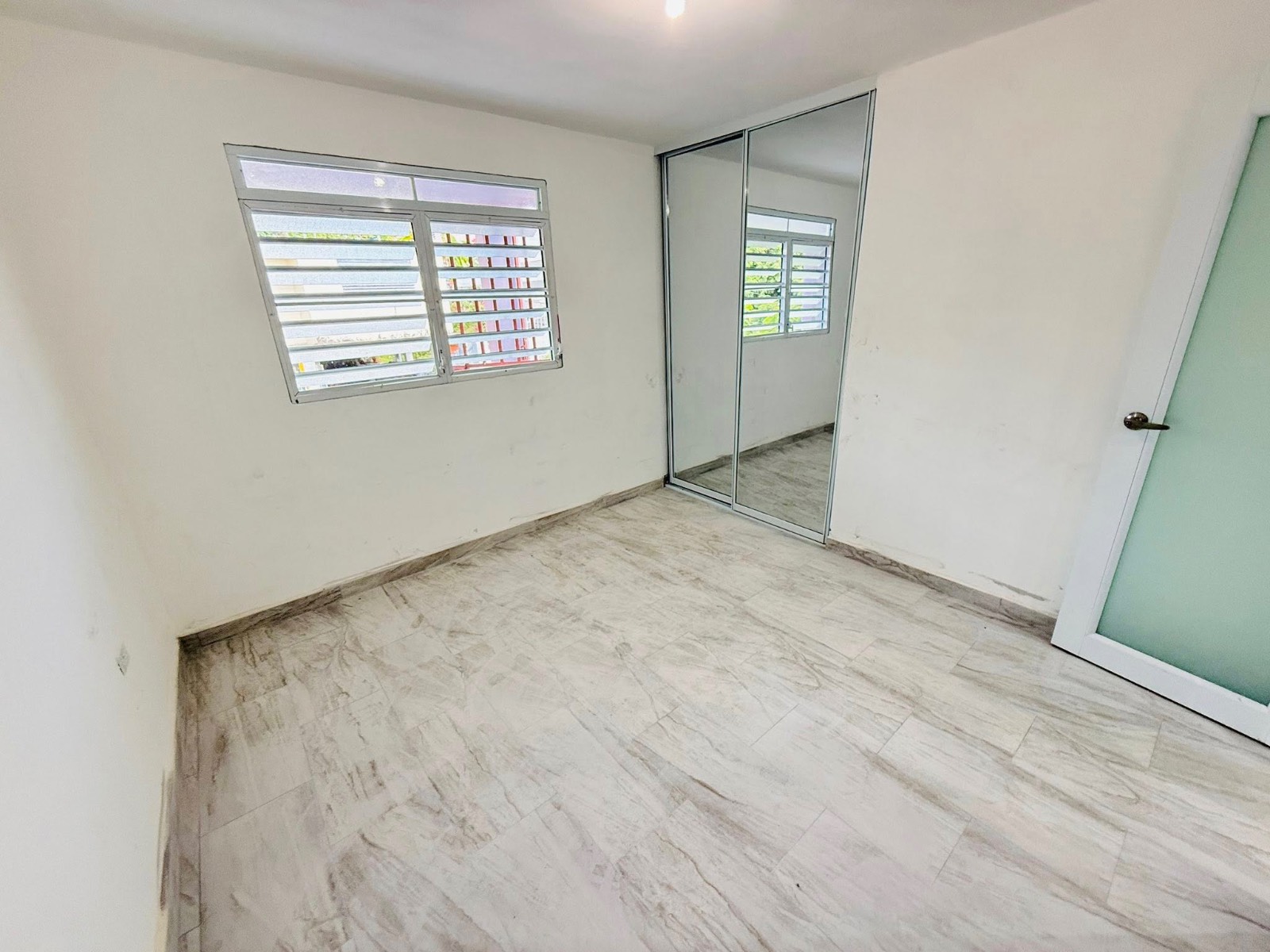 232, 232, Comunidad Guayanes, Yabucoa - 5