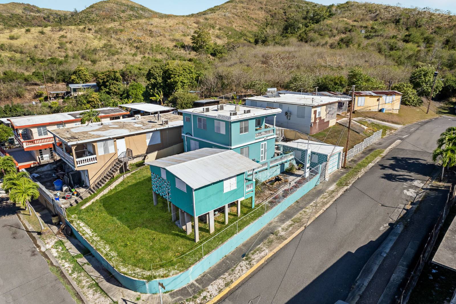 Solar 124, Calle 4, Yauco - 23