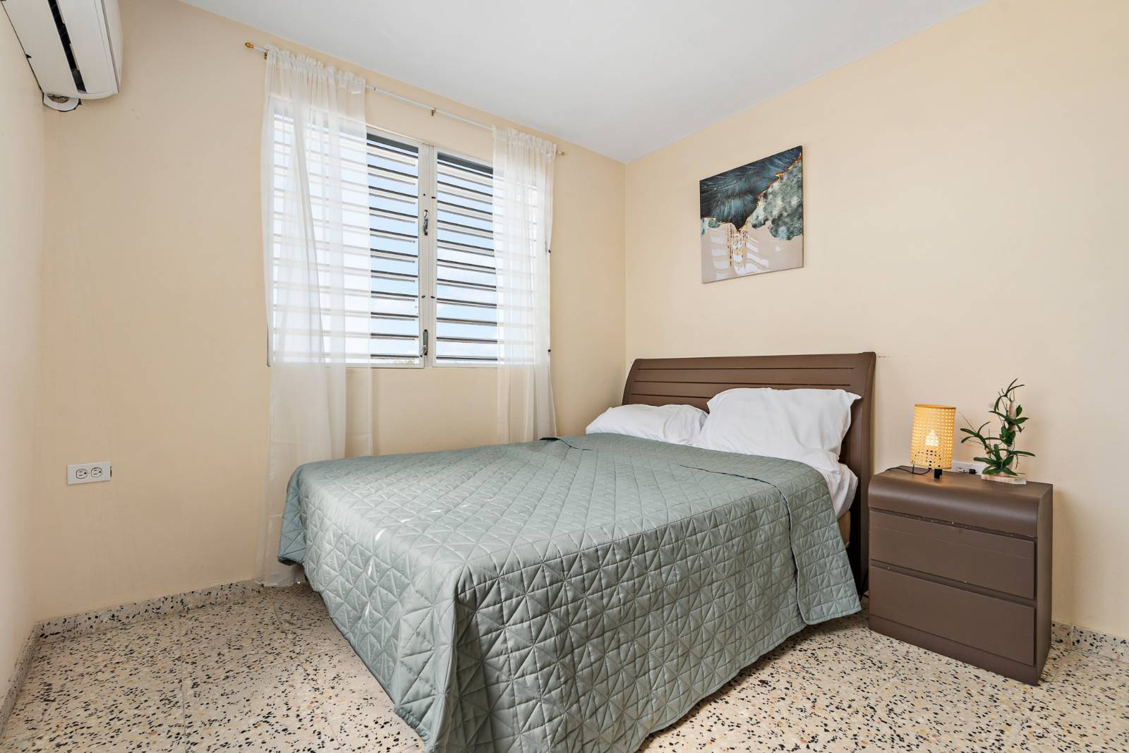 Solar 124, Calle 4, Yauco - 6