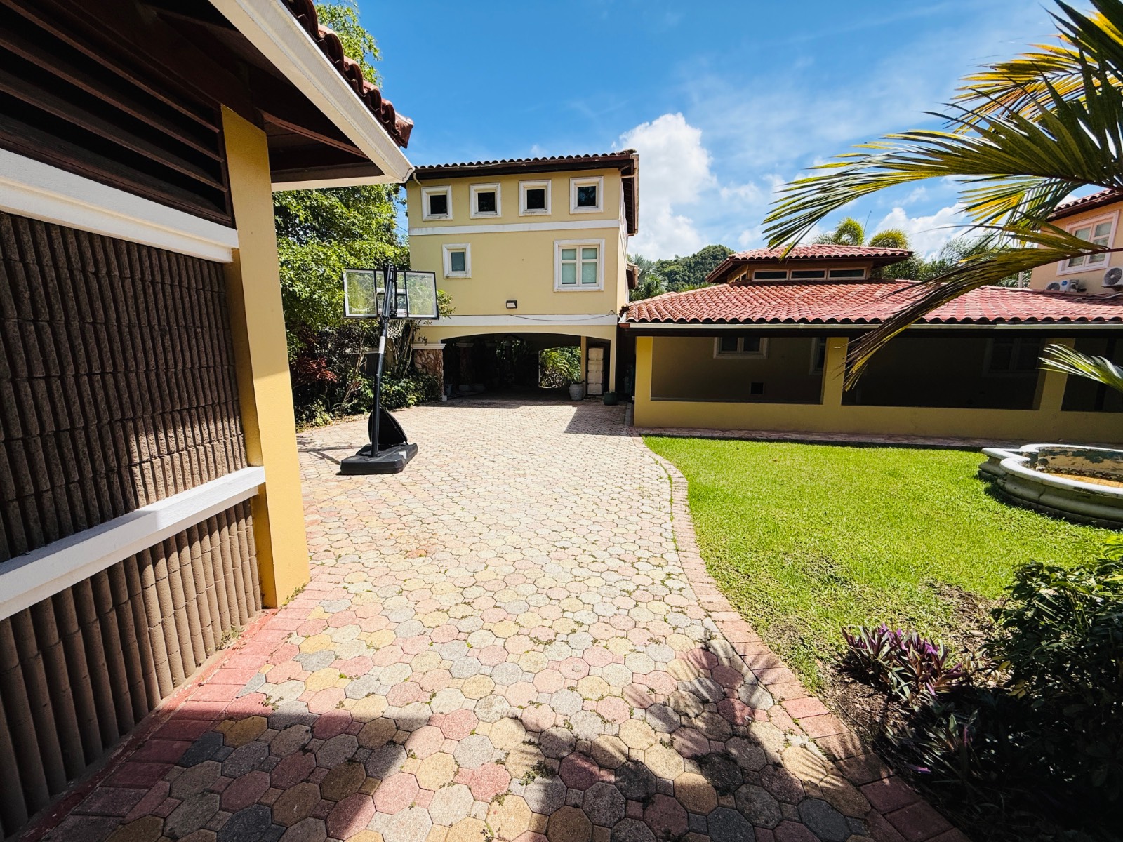 Cash Sale 818, Km. 3.5 Cibuco (15 Minutes From Dorado), Corozal - 28