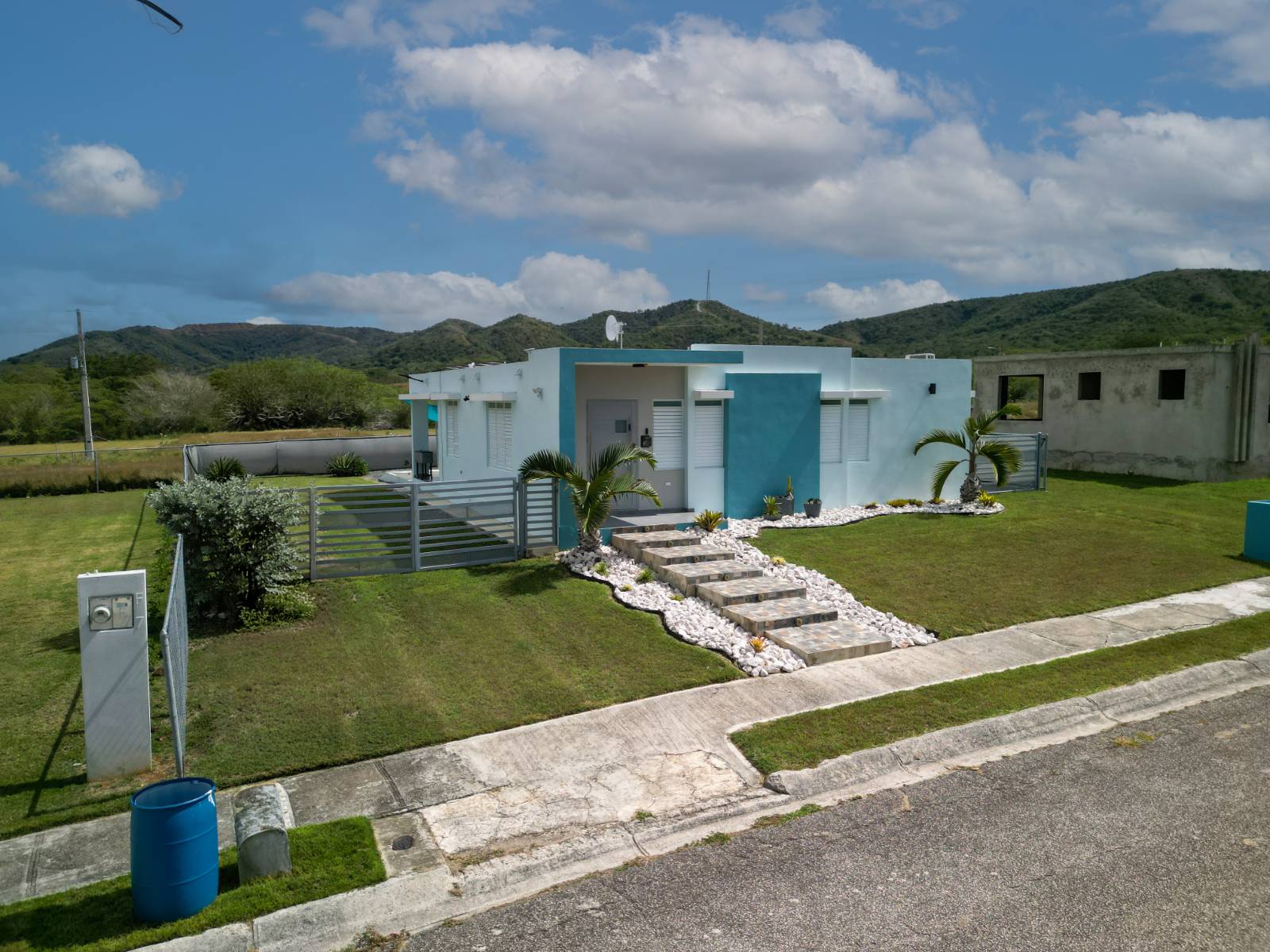 F-8, Urb Las Olas De Boqueron, Cabo Rojo - 1