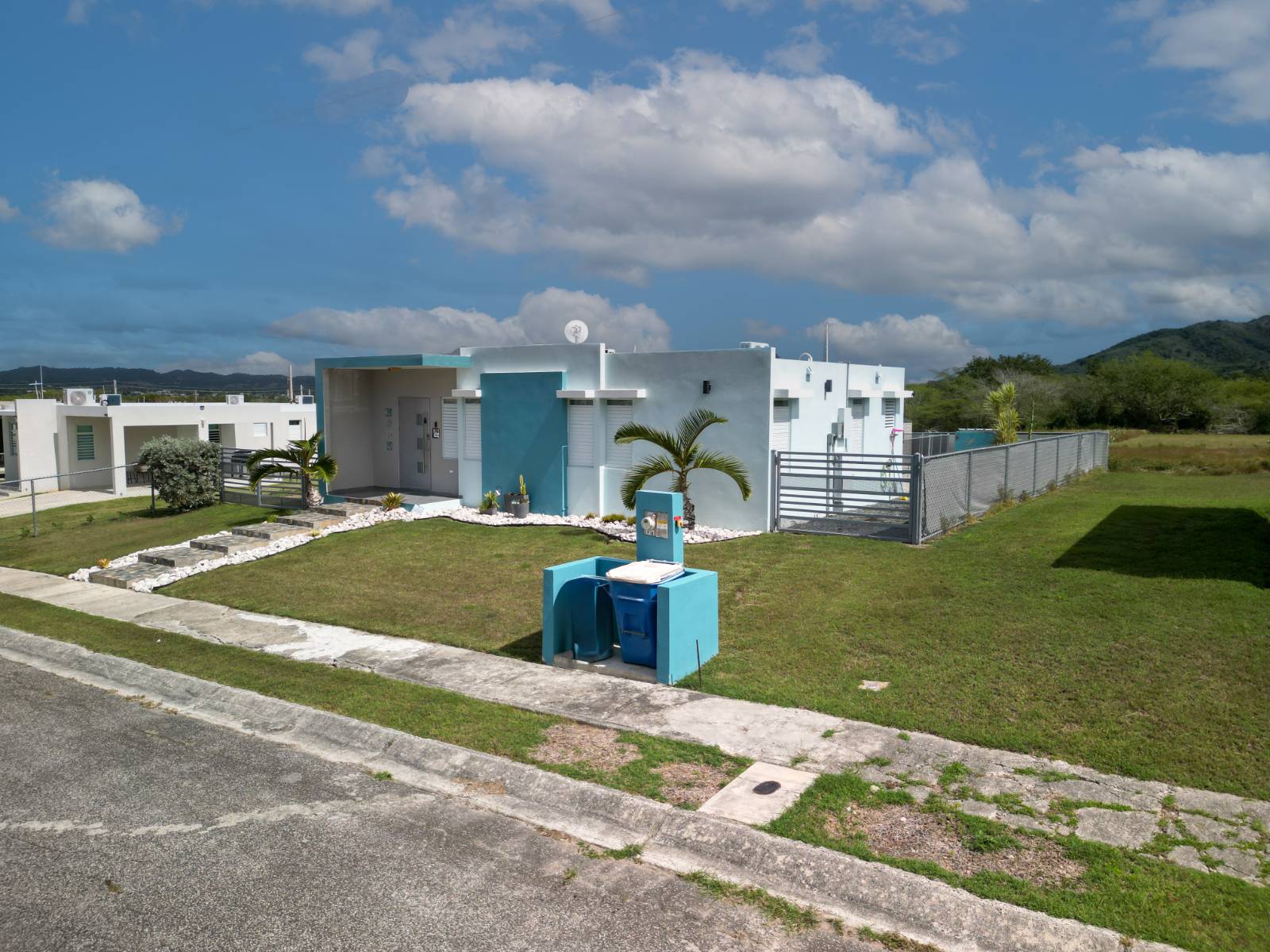 F-8, Urb Las Olas De Boqueron, Cabo Rojo - 5
