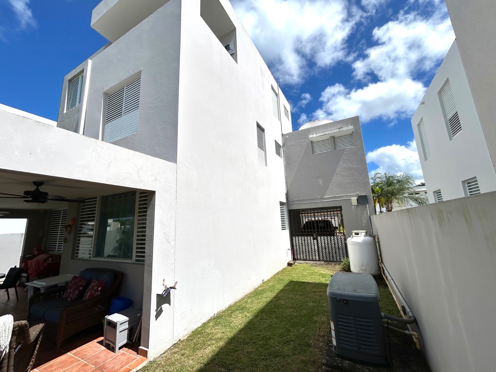 P4, P4, Calle Flor De Tana, Canovanas - 9