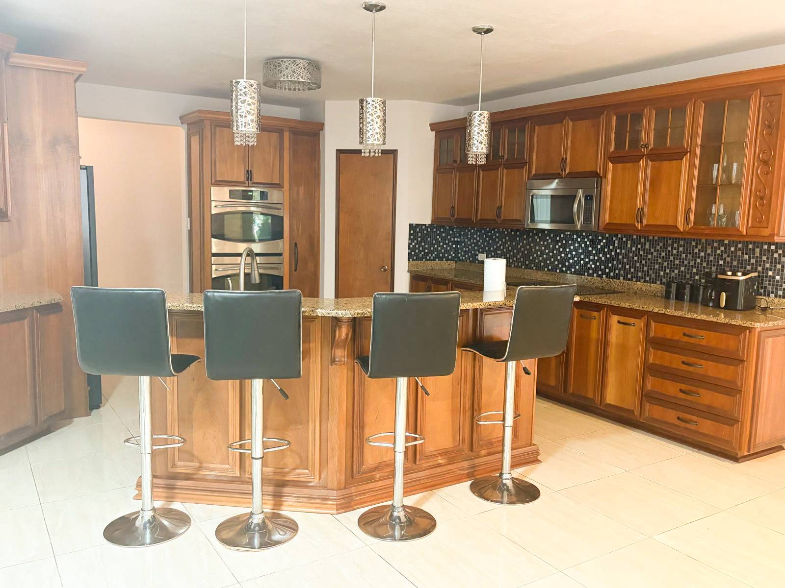 172, Urb. Arroyata, Cidra - 5