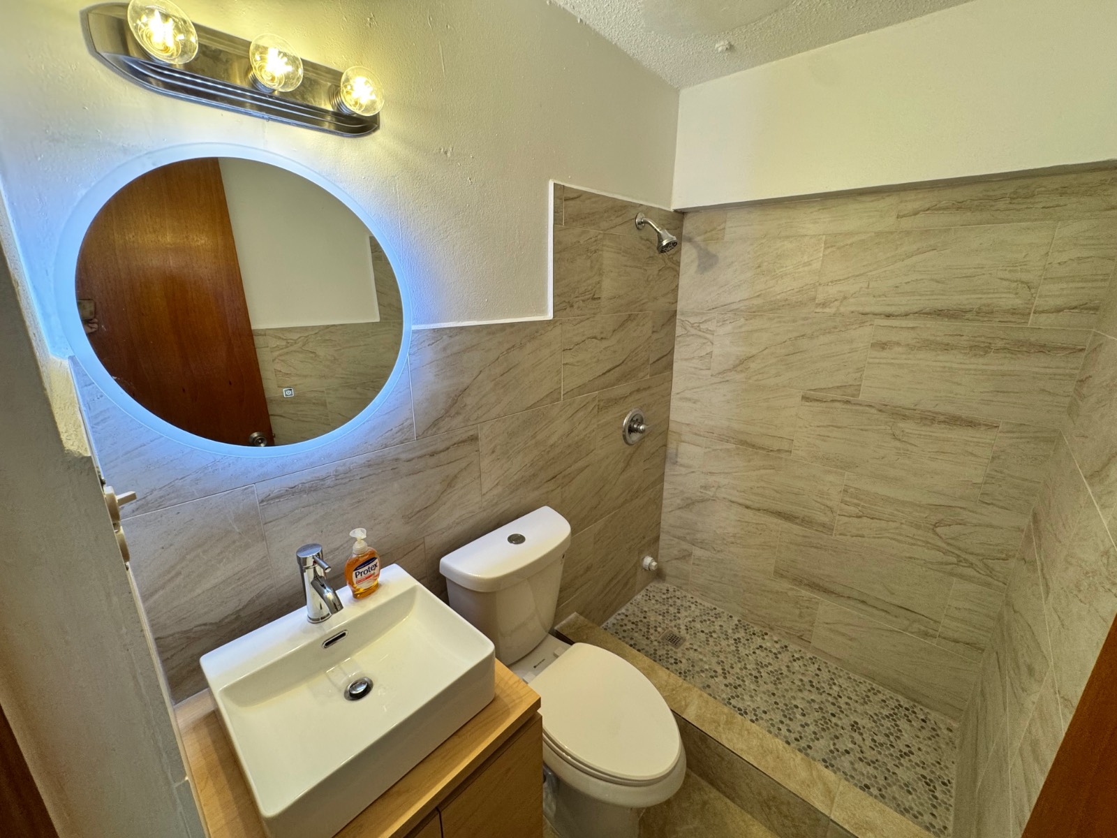 3-f, Cond. Profesional, Mayaguez - 13