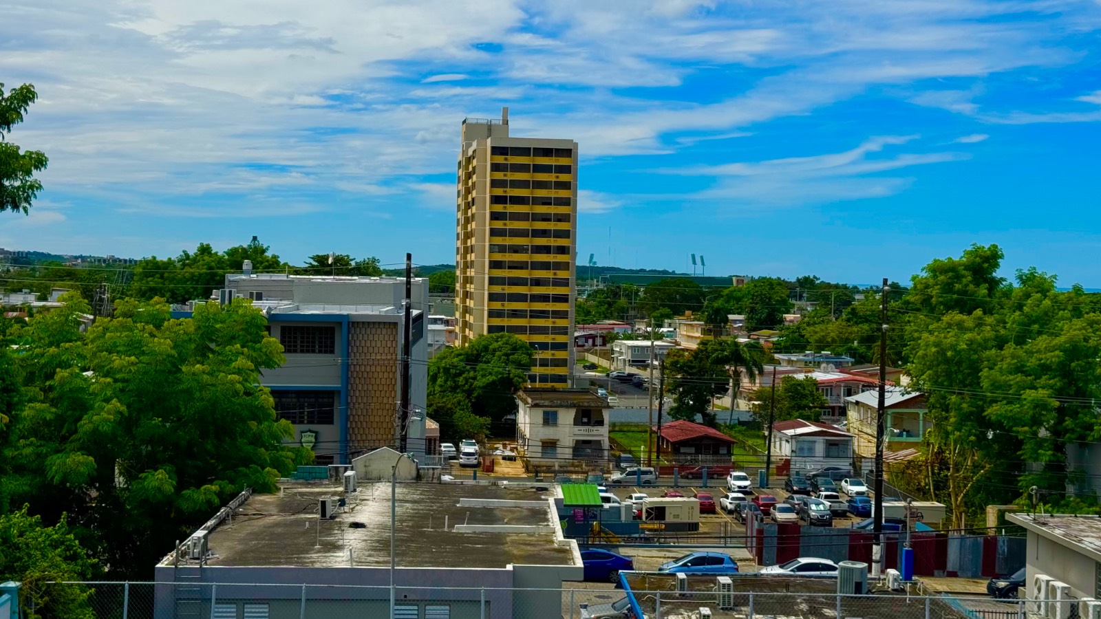 3-f, Cond. Profesional, Mayaguez - 2