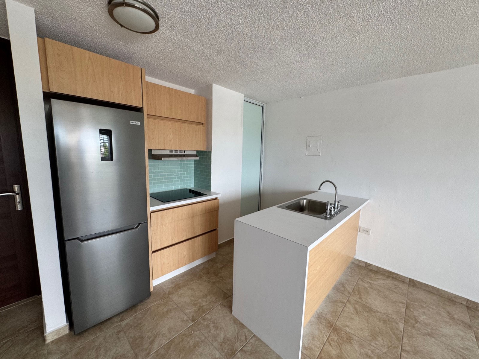 3-f, Cond. Profesional, Mayaguez - 9