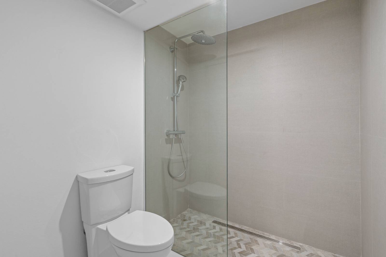 1103, 14, Delcasse, Cond. Condado Blu, San Juan - 28