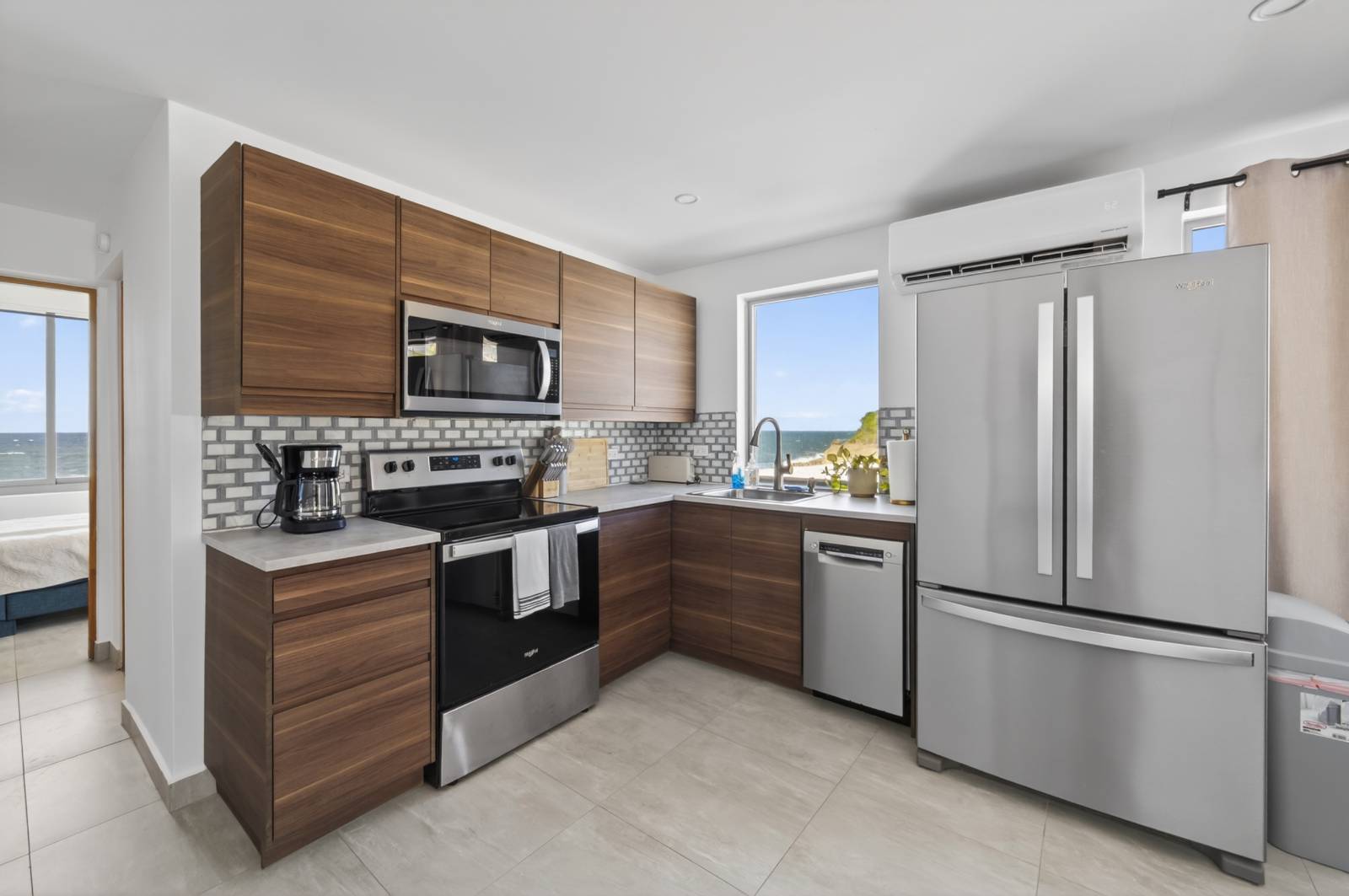 113 D, Calle Ext. Kennedy, Dorado - 18