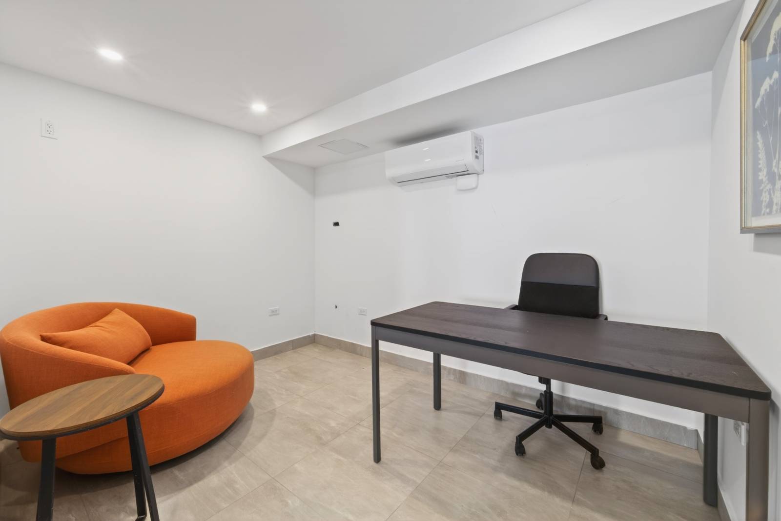 113 D, Calle Ext. Kennedy, Dorado - 26