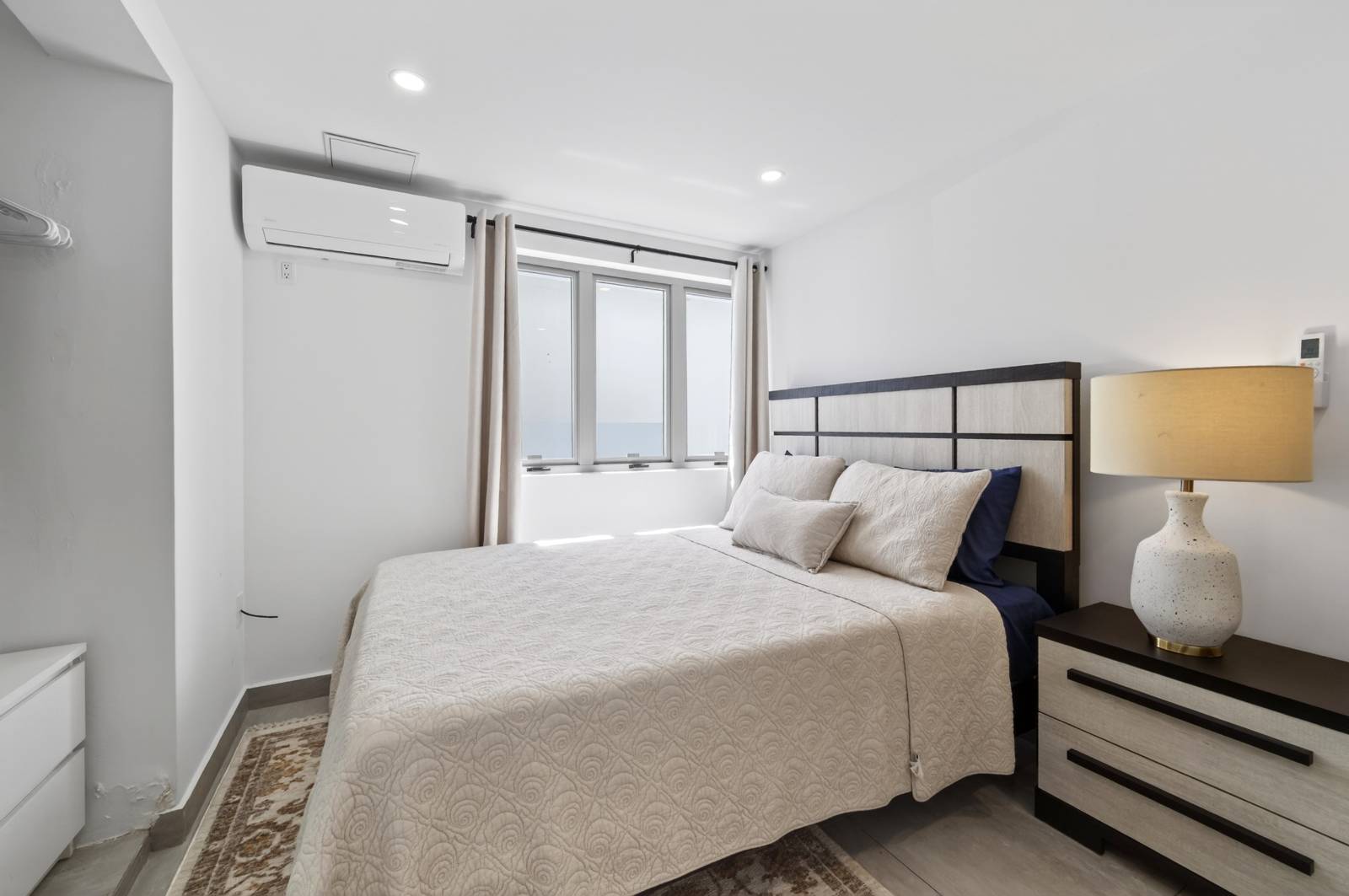 113 D, Calle Ext. Kennedy, Dorado - 35