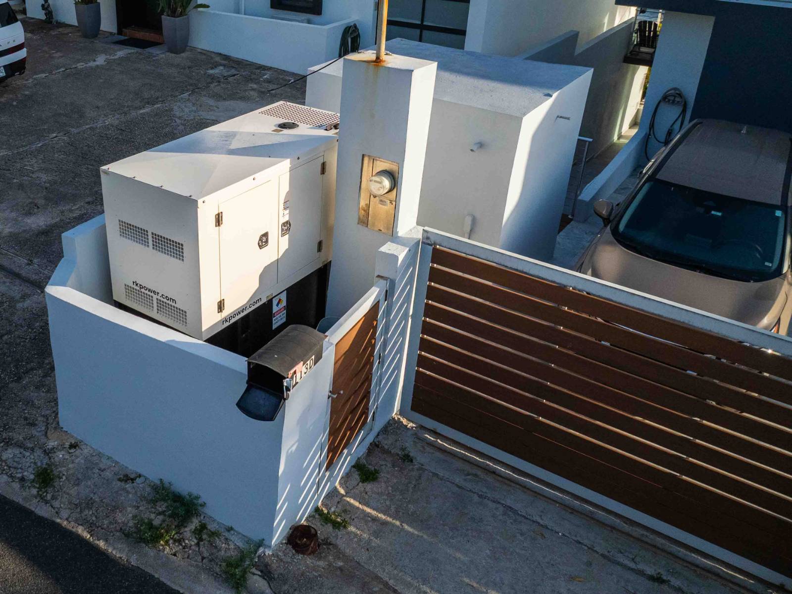 113 D, Calle Ext. Kennedy, Dorado - 38