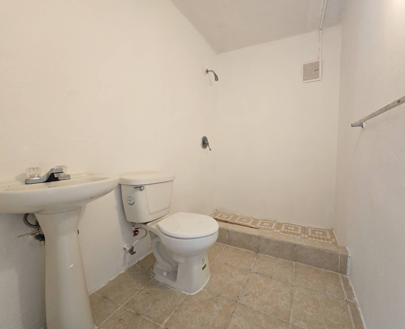 F9, Calle A, Ponce - 9