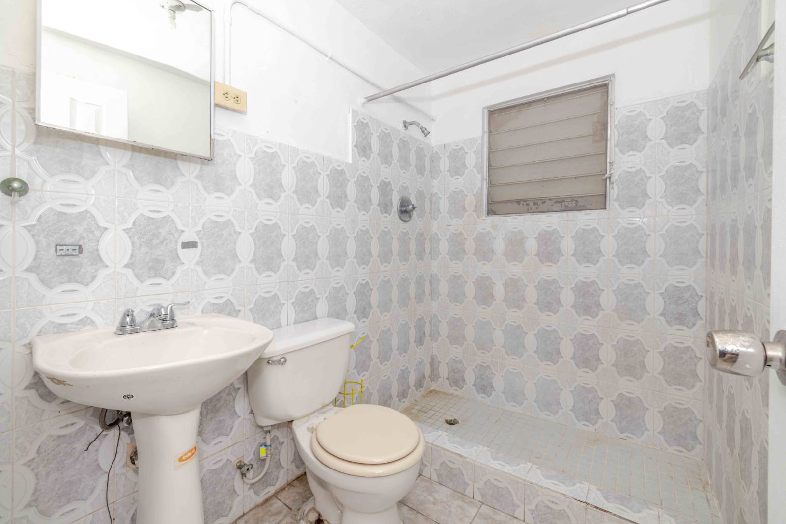 1120, Calle Pedro Schuck, Ponce - 5